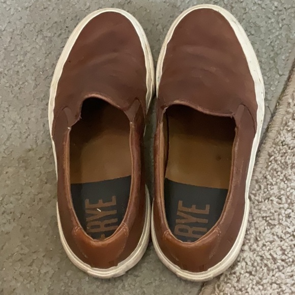 EUC Mens FRYE loafers